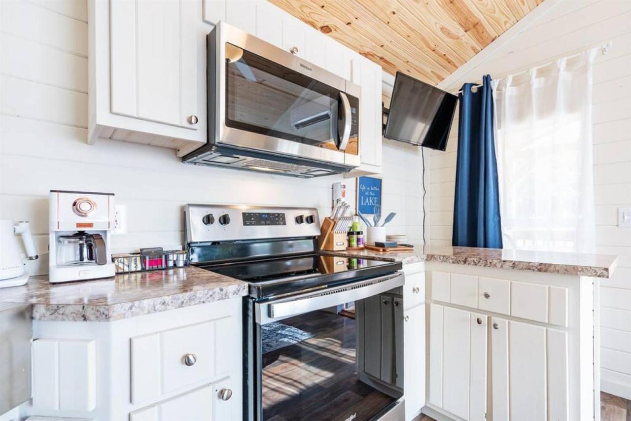 4 Heron Haus, Luxury Tiny House, Pet Friendly, Mins To Downtown Guntersville Exterior photo