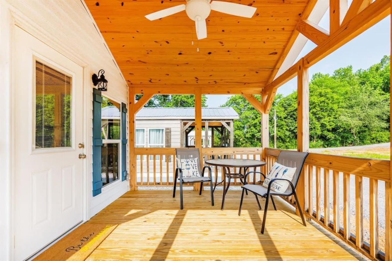 4 Heron Haus, Luxury Tiny House, Pet Friendly, Mins To Downtown Guntersville Exterior photo